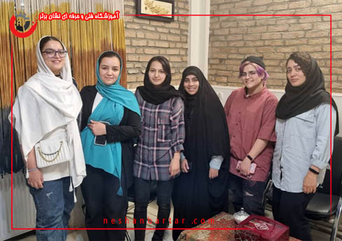 عکس دسته جمعی در کلاس حسابداری برای اخذ دیپلم حسابداری در آموزشگاه حسابداری نشان برتر 2