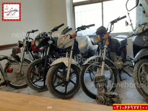 تصویری از موتورهای مختلف در آموزشگاه موتورسازی نشان برتر برای کلاس آموزش تعمیر موتور سیکلت