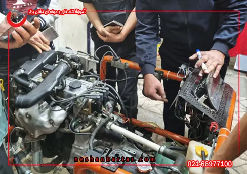 محیط کارگاهی و آموزشی مکانیک خودرو