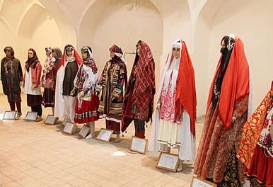 لباس محلی در آموزش راهنمای گردشگری محلی