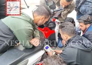 مهارت جویان در حال دیدن آموزش در دوره آموزش انژکتور موتور سیکلت نشان برتر
